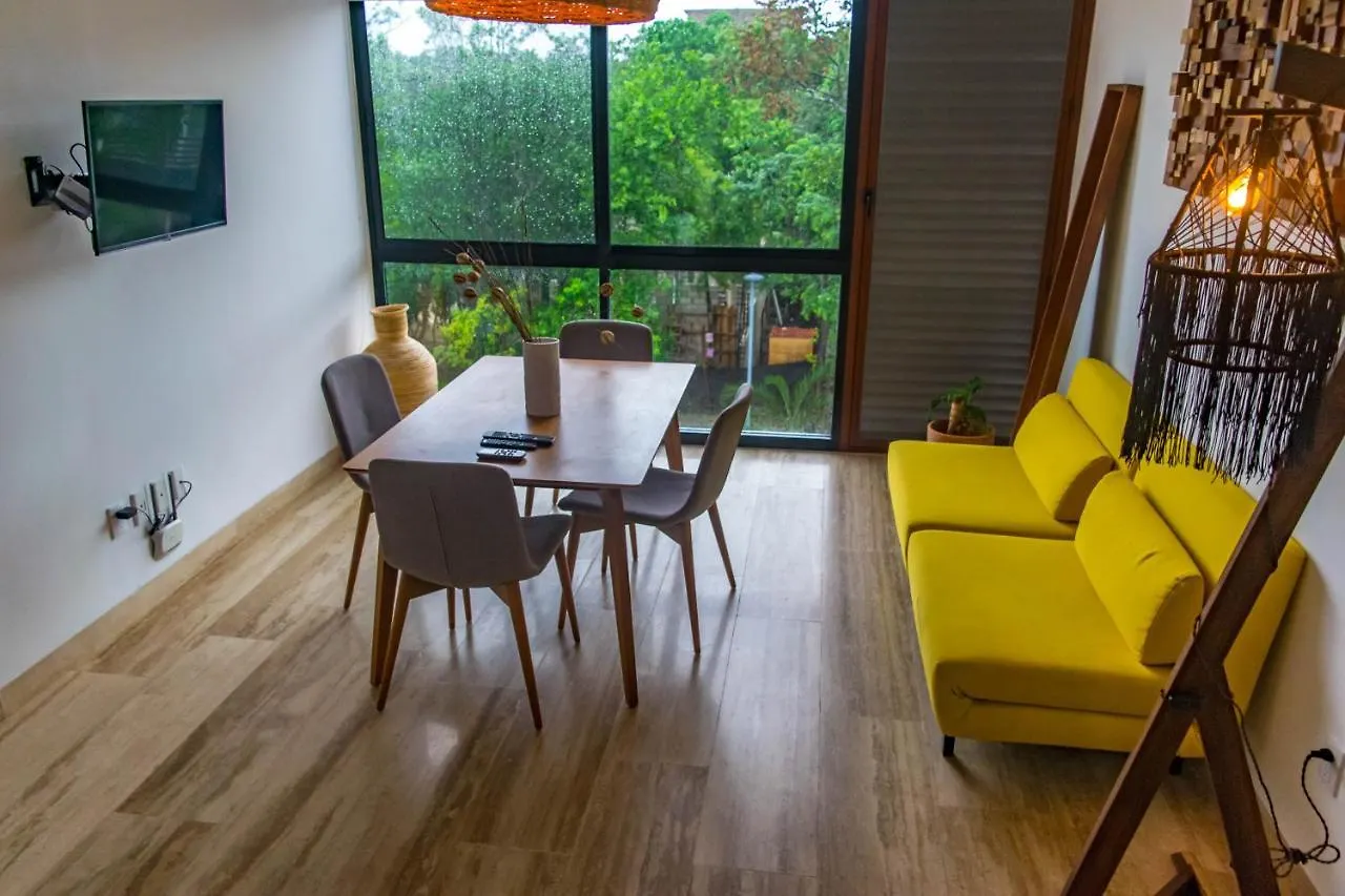 تولوم Amira Residence