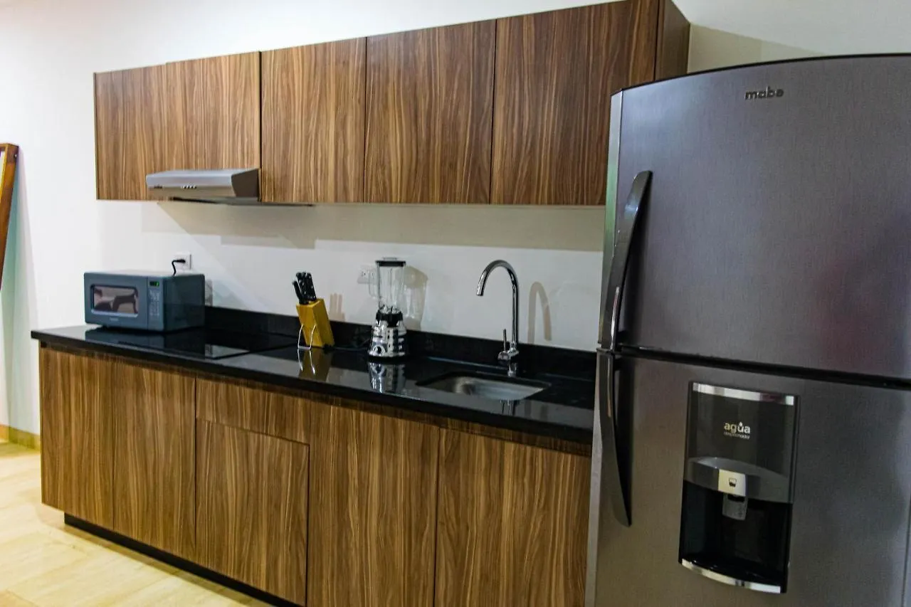 تولوم Amira Residence 3*,