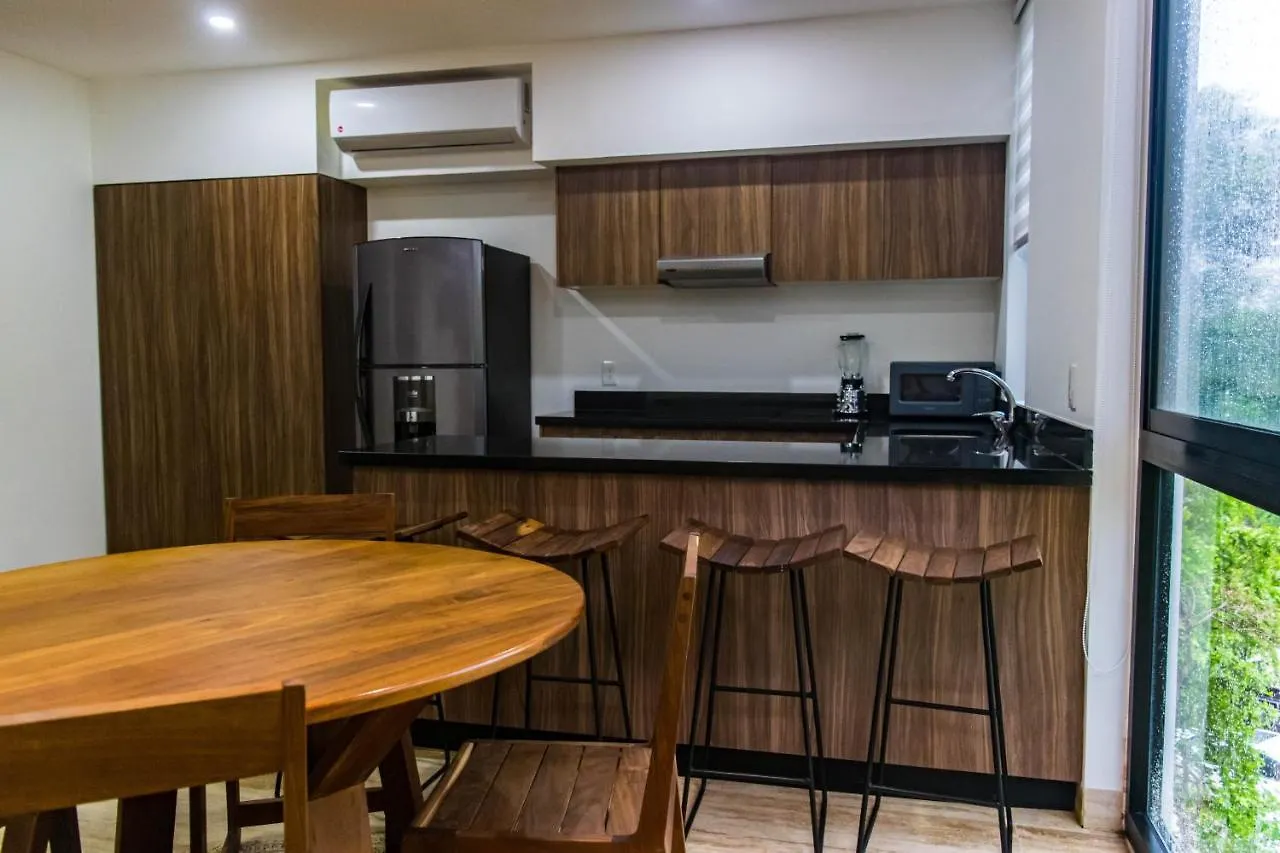 تولوم Amira Residence 3*,